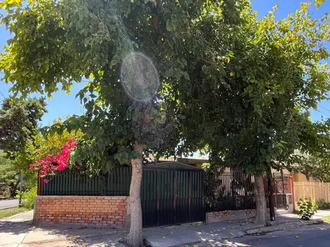 Venta casa esquina Bª Foecyt 3 dormitorios