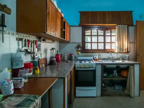 Depto Tipo Casa en Venta en Manuel B Gonnet, USD 80.000