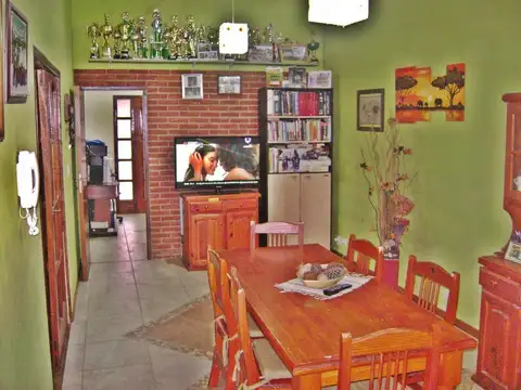 Casa sobre Avenida en San Bernardo