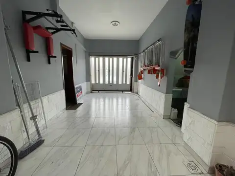 Joaquín V. González 2400