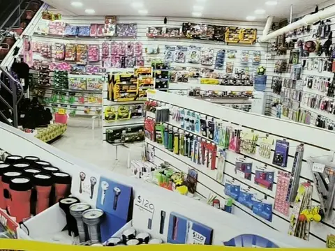 Impecable depósito en Barrio Norte, a pasos de Av. Santa Fé.