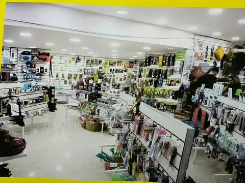 Galpon en Venta en Barrio Norte, USD 230.000