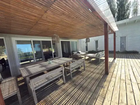 Casa en Alquiler de 4 dormitorios