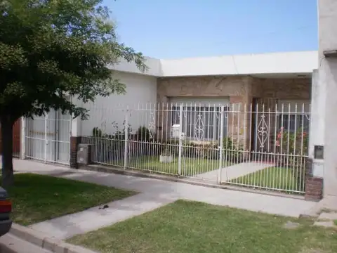 VENTA CASA 4 AMBIENTES