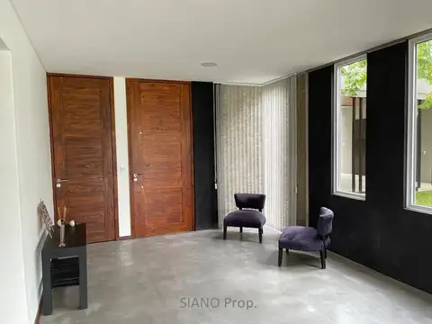 Casa 5 ambientes con 3 baños