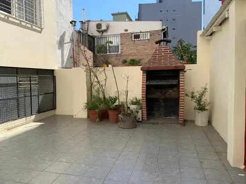 PH -  Alquiler - 3 ambientes - Caballito - escritorio - Terraza - Parrilla - Patio