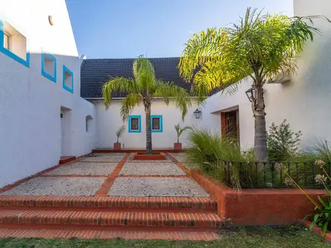 Casa en Venta en Bella Vista, USD 1.280.000