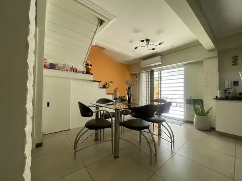 Venta Casa Ramos Mejía 4 ambientes -Excelente estado.