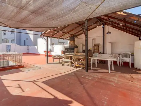 Depto Tipo Casa en Venta de 4 dormitorios