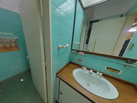 Casa en 2 plantas, Villa Lynch.201 m2,