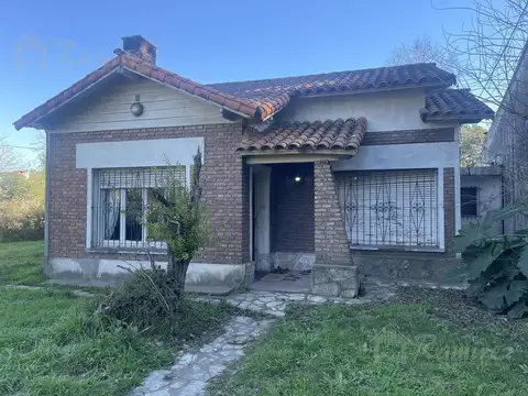 Casa Quinta en 3 Amb. En Venta Lote 900 m2 Excelente Ubicación - Moreno