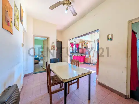 VENTA - CASA - 3 DORMITORIOS - PATIO - JARDIN - PARILLA