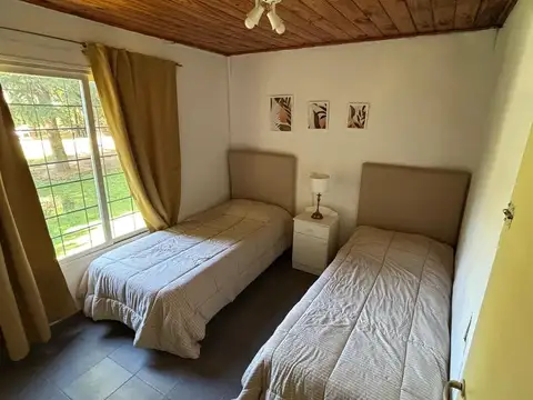 VENTA CASA (3 HABS) EN GRAN TERRENO, VISTALBA