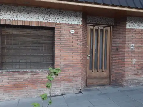 PH AL FRENTE 3 AMBIENTES CON COCHERA