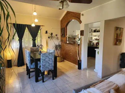 Casa en Venta con 1 cochera