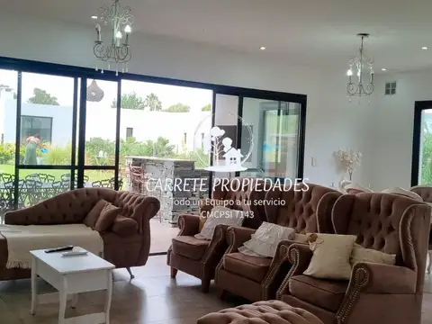 Casa 4 ambientes con 3 baños