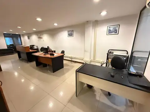 Reconquista 617 , Piso 3