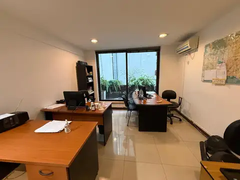 Reconquista 617 , Piso 3