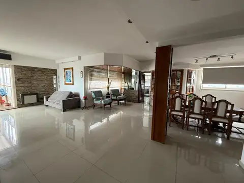 Departamento 4 ambientes con 3 baños