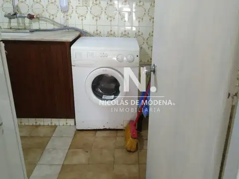 Vende apartamento de 1 dormitorio, con balcon en Peninsula.