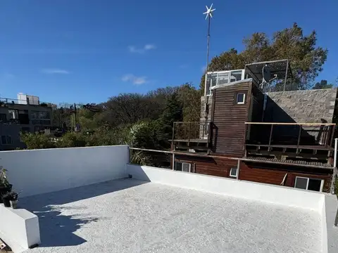 Depto Tipo Casa en Venta al Este