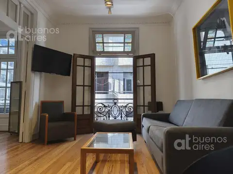 Departamento de 3 ambientes amoblado en San Telmo. Alquiler temporario.