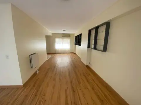 Amplio Monoambiente Divisible Tipo Loft con Balcón Terraza en Recoleta