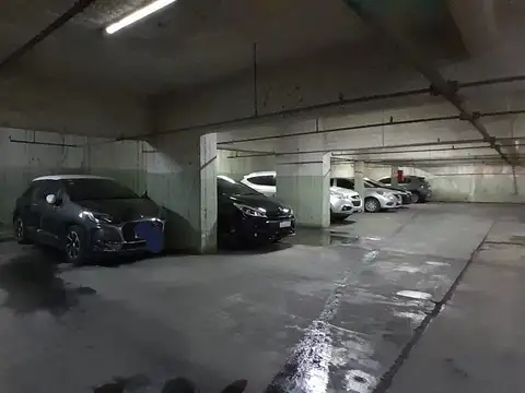 VENTA COCHERA EXCELENTE UBICACIÓN - VILLA URQUIZA