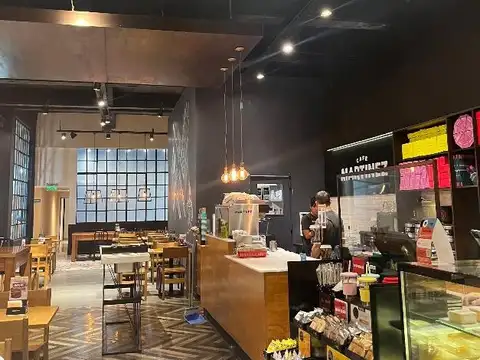 Av. Corrientes al 4720