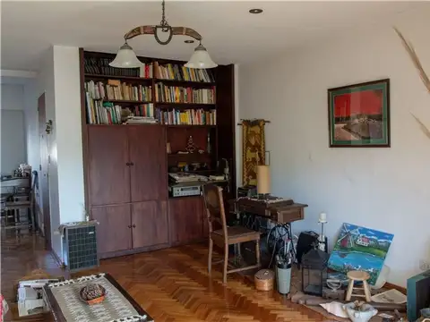 Presidente Hipólito Yrigoyen 3500