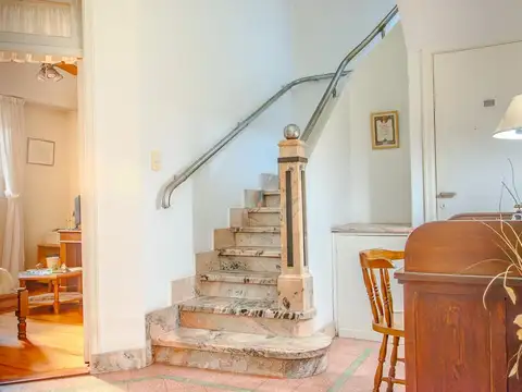 Depto Tipo Casa en Venta en Villa del Parque, USD 270.000