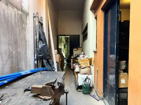 CASA CON LOCAL EN VENTA EN VILLA MAIPU A RECICLAR