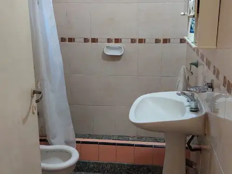 Vendo Casa 4 ambientes