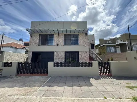 VENTA CASA 4 DORMITORIOS JARDIN TIGRE - POTENCIAL