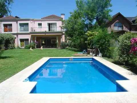 Maschwitz - Barrio "La Celina" - Prop. c/amplio Jardín, Piscina, Excelente 