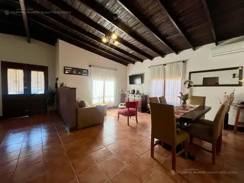 Casa 4 ambientes con 1 baño