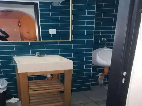 Carlos Calvo e/ Santiago del Estero y San Jose