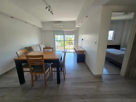 60m - 2 dormitorios - Remodelado a Nuevo - Balcón a La Calle - Venta Inmediata