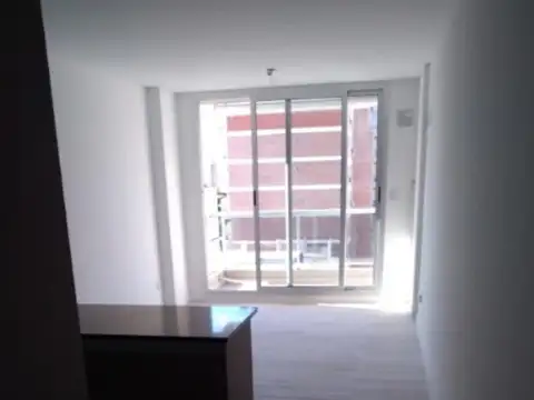 MONOAMBIENTE CON BALCÓN EN VENTA