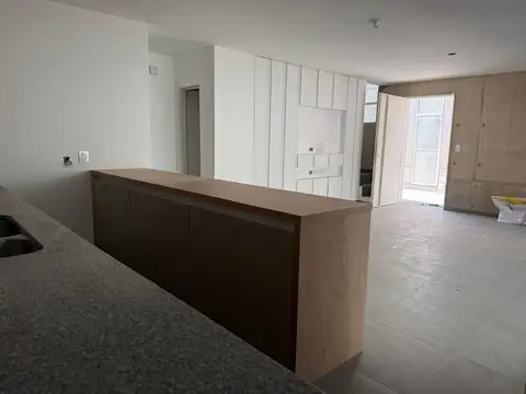Depto Tipo Casa en Venta en Cuesta Colorada, USD 135.000
