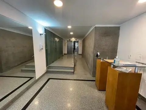 Tucuman 1400. Entre Parana y Uruguay