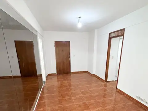 Av. Rivadavia 6300, Piso 1