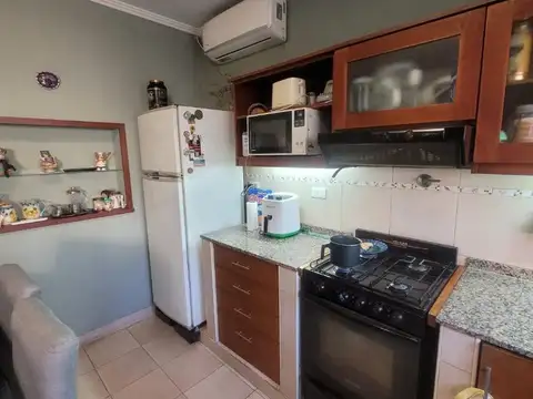 Depto Tipo Casa en Alquiler de 2 dormitorios