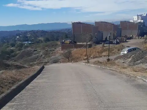 Terreno con Escritura 2000 mts a la Venta en Tanti