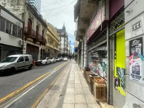 VENTA LOCAL COMERCIAL 30m2 APTO MULTIPLES RUBROS .MONSERRAT