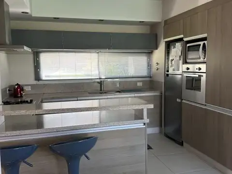 VENTA CASA 3 DORMITORIOS BARRIO CERRADO CAMPOS DE ESTHER. PUEBLO ESTHER