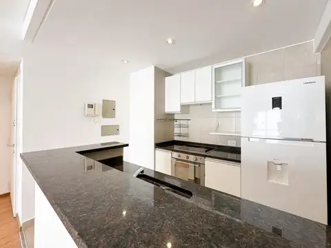 DEPARTAMENTO EN VENTA DE 3 AMBIENTES CON COCHERA Y BALCON CABALLITO