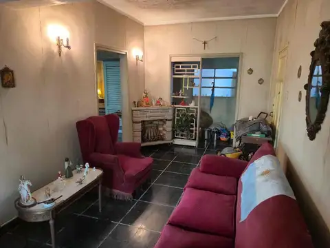 Casa 5 ambientes con 1 baño