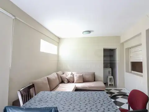 Patricias Argentinas al 2600 entre Estrada y Guido Spano