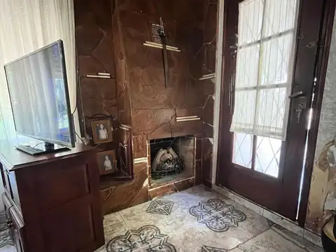 Casa 3 ambientes con 2 baños